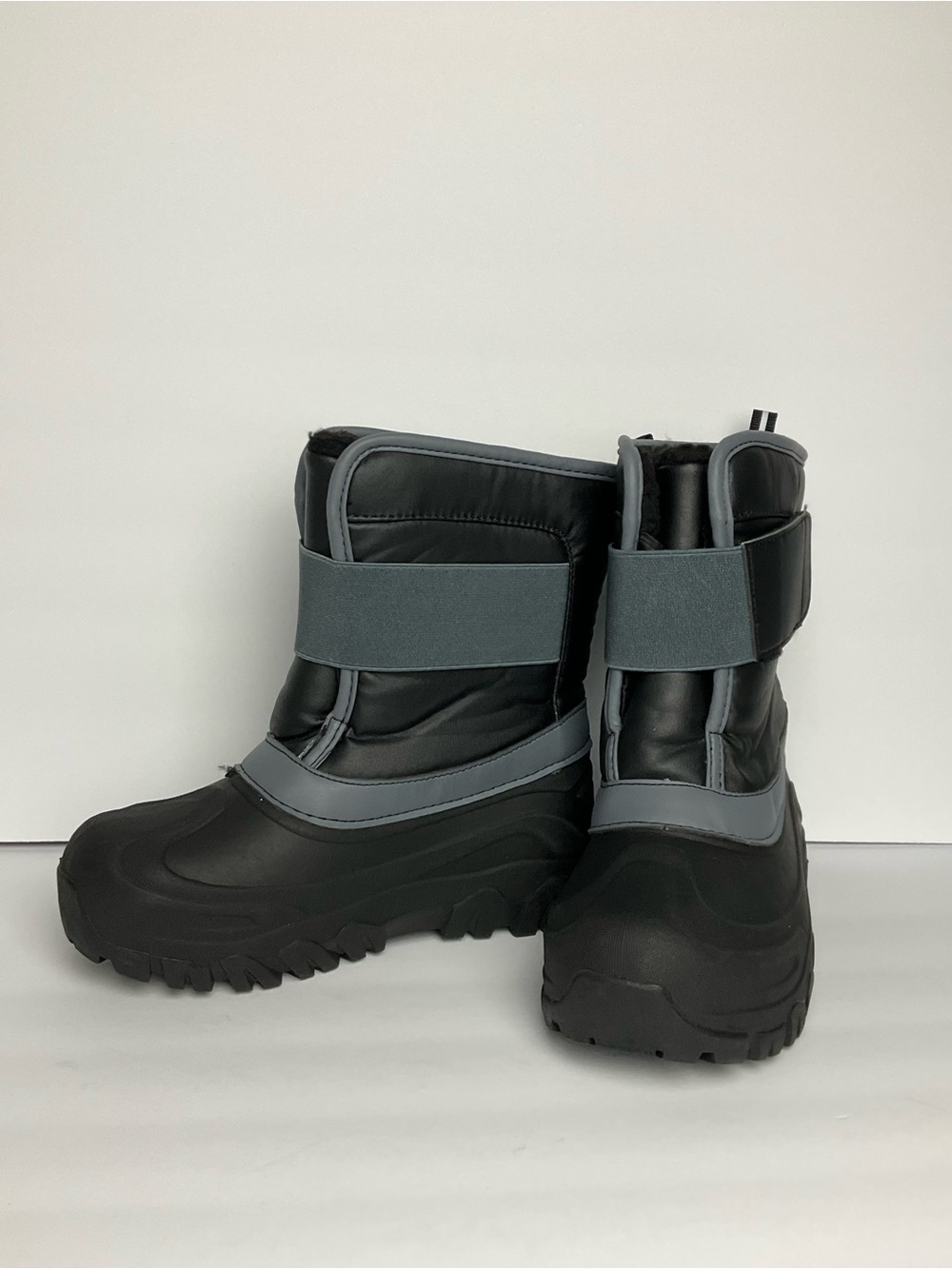 Member’s Mark Boy’s Warm Cozy -10 Degree Cold Rating Easy On/Off Snow Boot .